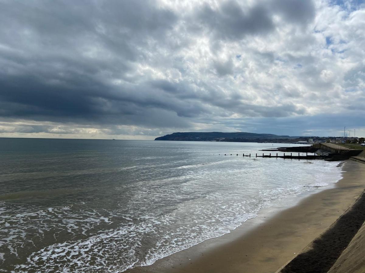 Fantastic Seaside Chalet Retreat Apartment Sandown Bagian luar foto